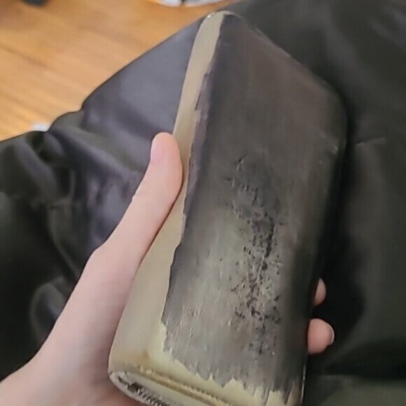 Authentic CHANEL Long Zippy Wallet - Picture 2 of 16